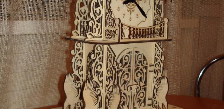 Шикарные деревянные часы